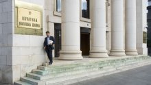 HNB: Kreće spori oporavak, BDP će rasti za 0,3 posto