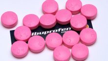 Danci tvrde: Ibuprofen neće pogoršati simptome Covida-19, no to ne znači da ga treba trošiti kao bombone