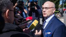 'Sjednice Ustavnog suda trebaju biti javne... Žao mi je što mediji nisu na tome inzistirali, ali i što Zoran Milanović nije išao dalje'
