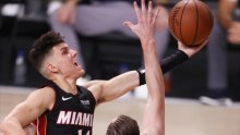 Klinac od 20 godina vodi Miami prema finalu NBA-a; odigrao je utakmicu kakva nije viđena 49 godina, a više koševa od njega ubacio je samo Wilt Chamberlain!