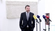 [FOTO/VIDEO] Bauk o Orešković i Puljak: Evo, sad su dobile dodatnu medijsku pozornost, u čemu im je predsjednik svesrdno pomogao