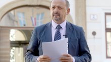 Lovrinović: Odbijena mi je prijava protiv Raiffeisen banke