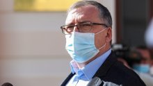 Capak: Liječnike se može tečajevima pripremiti za najgore slučajeve, kao u ratu. Treba smanjiti okupljanja, čak i u krugu obitelji