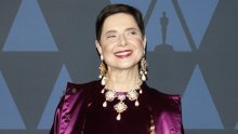 Isabella Rossellini: 'Starenjem dobiješ kilogram viška i bore, no tu je i ta sloboda da radiš što god želiš, jer si svjestan da ćeš uskoro umrijeti'