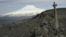 Na ovom otoku u Artičkom oceanu nalazi se najsjeverniji grob jednoga Hrvata