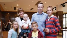 Tomislav Jelinčić slavi 15. godišnjicu braka, a suprugu je odveo na romantično putovanje