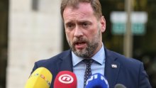 Banožić u Bogdanovcima: Moramo vjerovati u demokratske državne institucije i da će oni koji su počinili zločin na kraju za njih i odgovarati