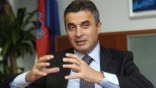 Samodolov doktorat na račun Hanfe
