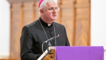 Biskup Uzinić: Mjere se moraju poštovati, obiteljska molitva je važna
