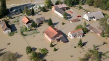 Normalizira se promet u poplavljenim područjima