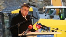 [VIDEO/FOTO] Plenković otvorio radove na drugoj cijevi tunela Učka: Projekt vrijedan milijardu i pol kuna, radovi završavaju 2024.