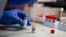 Rusija širi dezinformacije o europskim i američkim cjepivima: Čak tvrde da će ta cjepiva pretvoriti ljude u majmune