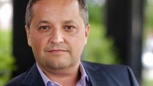 Kolarić: 'Možda će biti ograničenja za ljude koji se neće cijepiti u smislu putovanja avionima, odlaska na koncerte, grupnih druženja'