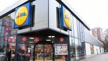 Lidl nudi svojim zaposlenicima u SAD-u 200 dolara da se cijepe