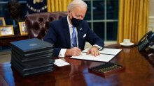 Biden počeo mandat s velikom potporom javnosti