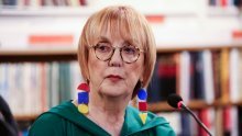Vedrana Rudan o kritikama zbog cijepljenja u Beogradu: Nisam u Srbiju išla kao kradljivica, nego kao umjetnica. Ako sam nekome ipak ukrala cjepivo, žao mi je. Bio je to zločin iz nehaja