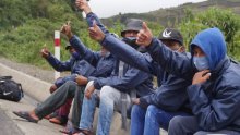 SAD obećao migrantima bez dokumenata pristup cjepivu protiv covida