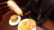 Zbog previše etilen oksida u sezamu povlači se iz trgovina 'Hamburger pecivo'