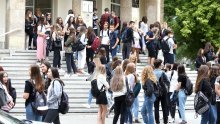 U Zagrebu i Ličkoj županiji gotovo svi srednjoškolci vraćaju se u školske klupe, nastava u većini županija kao i do sada