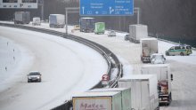 [FOTO] Polarni val i treći dan paralizira promet u Njemačkoj