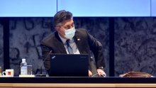 Plenković: Neka Butković ode s Komadinom u kafiće u kojima se diskriminiraju članovi HDZ-a pa neka mu objasni što Vlada radi za Primorsko-goransku županiju