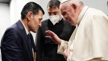 Papa se susreo s ocem sirijskog dječaka koji se utopio i postao simbol migrantske krize