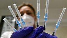 EMA: Cjepivo AstraZeneca može se i dalje primjenjivati; HALMED: Smrtni ishod u Hrvatskoj još se istražuje