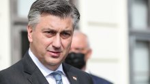 Plenković iz Daruvara: Dogovorili smo korektivni mehanizam za cjepivo koje kasni. Nisam izbjegavao sastanak u Beču, tko to kaže? Čiji je to dojam?