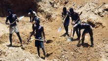 Gadafi traži 777 bilijuna dolara odštete za Afriku