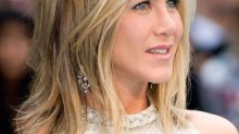 Jennifer Aniston s dečkom seli u zajednički stan
