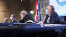 Božinović objavio nove mjere: Zabranjen dio treninga, zatvaraju se igraonice, a za ulazak u Hrvatsku dovoljan je antigenski test ili potvrda o cijepljenju. Priznaju se i kinesko i rusko cjepivo!