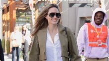 Ljubiteljica klasike: Devet modnih komada bez kojih ne može Angelina Jolie