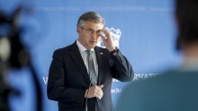 Plenković poručio da cjepivo više nije problem, nesporazumi u koaliciji nisu tema, a o zakonu po kojemu je Mamić mogao otići u BiH kaže: Ako je problem alat, nabavit ćemo bolje alate