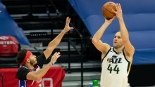 Bojan Bogdanović još uvijek traži šutersku formu, Dario Šarić skroman u pobjedi Sunsa