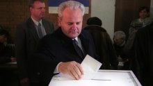 Prije 25 godina Srbi su svrgnuli Miloševića: Njegovi nasljednici još vladaju