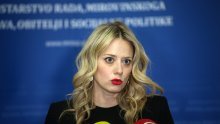 [VIDEO/FOTO] Jelena Veljača: Ako sam nekom ostrašćenom izjavom izazvala i mikrodio atmosfere linča prema socijalnim radnicima, želim se ispričati