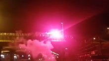 [VIDEO] Na ulazu u Split zapalili baklje i pjevali ustaške pjesme
