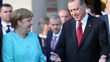 Merkel prijeti Erdoganu neulaskom Turske u EU