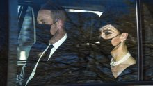 Ožalošćeni članovi kraljevske obitelji stižu u Windsor na posljedni ispraćaj princa Philipa; među prvima pristigli Kate Middleton i princ William