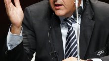 Platinijev poučak: Trenutni prekid utakmice zbog rasizma