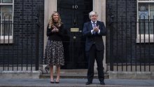Zbog skupocjenih tapeta, koje je u njihovom privremenom domu poželjela rastrošna Carrie, Boris Johnson našao se na udaru javnosti