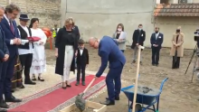 [VIDEO] U Subotici postavljen kamen temeljac Hrvatske kuće, ukopana i vremenska kapsula