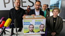 [FOTO] Tomašević predao kandidacijske liste uz više od 20.000 potpisa: 'Ovo su povijesni izbori'