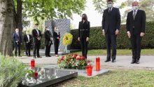 SDP položio crvene ruže na grob Ivice Račana u povodu obljetnice smrti