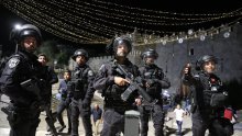 Više stotina ozlijeđenih Palestinaca u novim sukobima s izraelskom policijom u Jeruzalemu