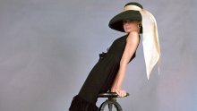 Kraljica jednostavnosti: 5 kultnih komada zbog kojih je Audrey Hepburn postala modna ikona