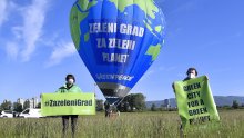 Greenpeace u Zagrebu podigao 27-metarski balon u sklopu kampanje #ZazeleniGrad