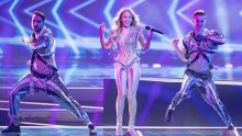 Nije ušla u finale Eurosonga, a sada se Albini i dizajneru Juraju Zigmanu 'smiješi' nagrada za najgori kostim