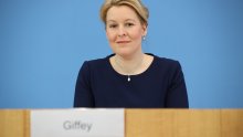 Njemačka ministrica obitelji podnijela ostavku zbog plagiranja doktorata