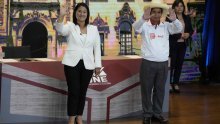 Peruanci biraju novog predsjednika, ankete predviđaju mrtvu trku